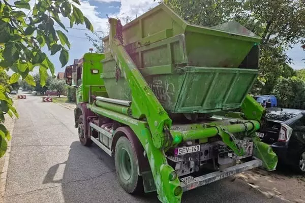 Fa hulladék elszállítás,